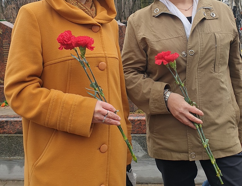 Мероприятие ко Дню памяти погибших в радиационных авариях и катастрофах на Ваганьковском кладбище
